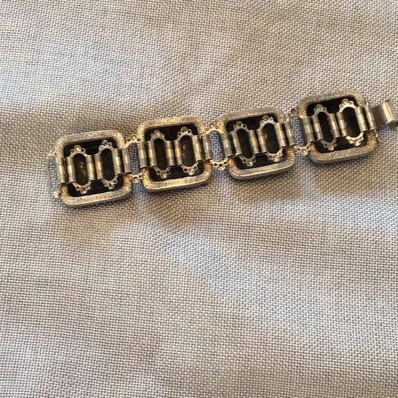 Vintage black stone bracelet - Picture 3 of 3